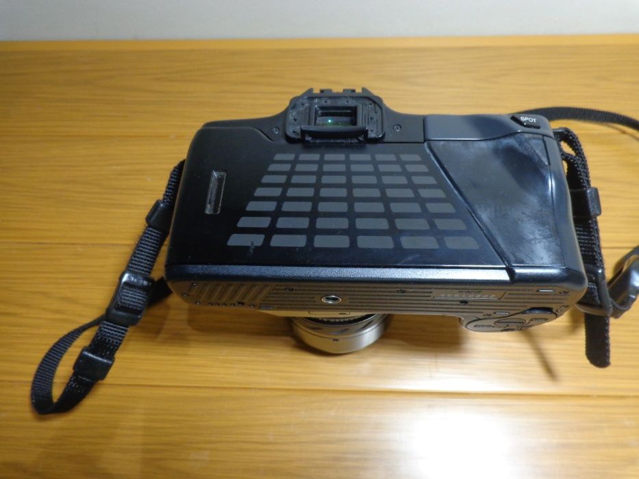 Фотоапарат Minolta Dynax 7000i