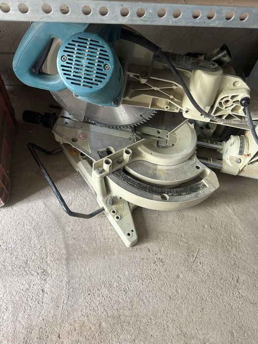 торцевая пила макита