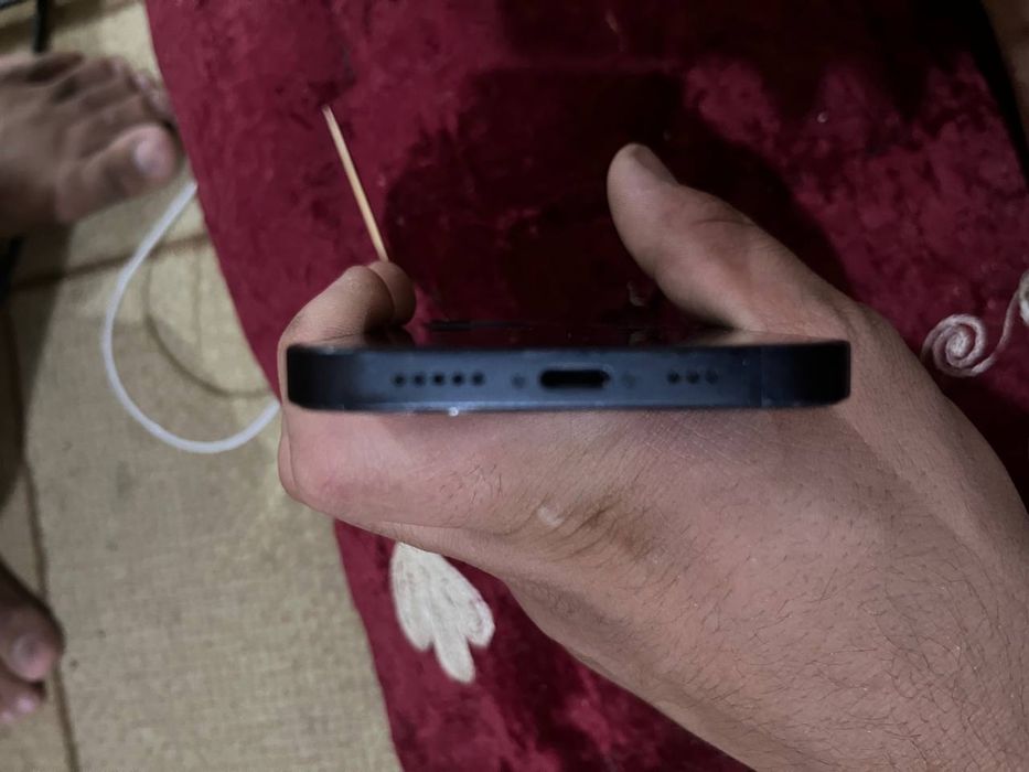 Iphone 12 ideal aybi orqa kirishka