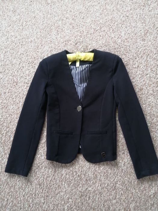 Продам школьные вещи