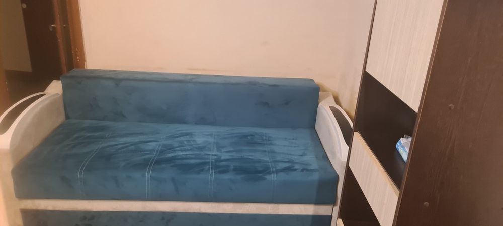 Vand apartament 2 camere  zona Doina