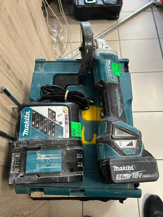 Акумулаторен ъглошлайф Makita