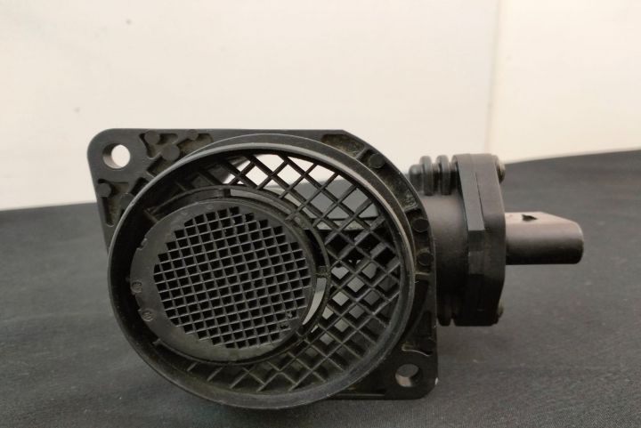 Debitmetru 0281002757 Volkswagen VW Polo a 4-a generatie 9N