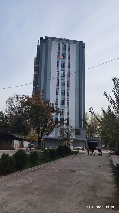 Продается срочно однокомнатная квартира Юнусабад 13 ИКАТ кадастр есть.