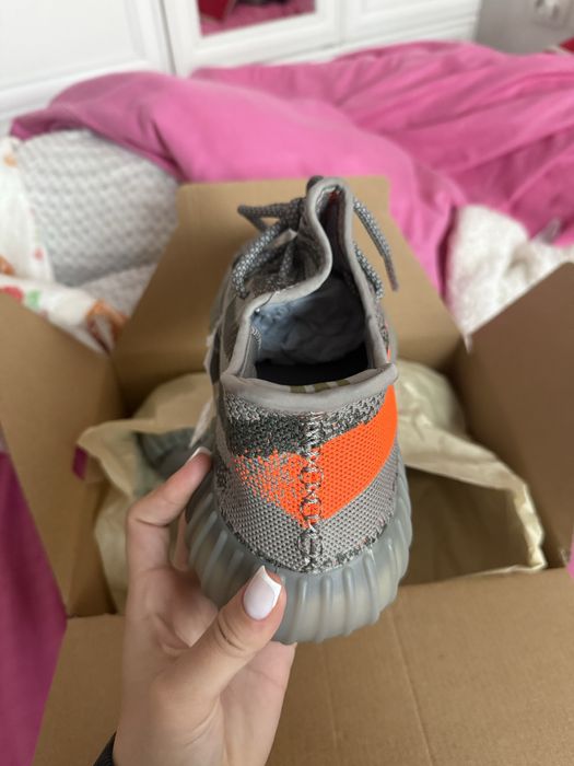 Yeezy Boost 350v2 Beluga,nepurtati,sunt noi,stare perfecta,marime 44