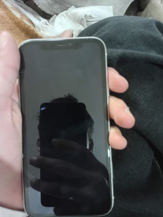 обменяю 11 айфон