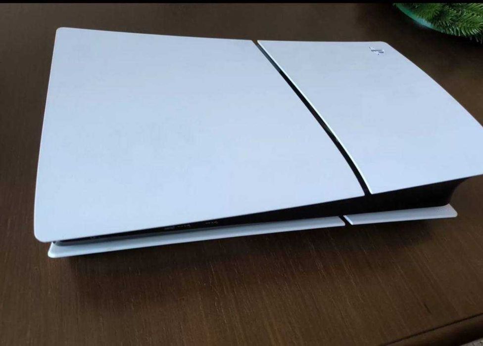 Playstation 5 1tb 2 геймпада