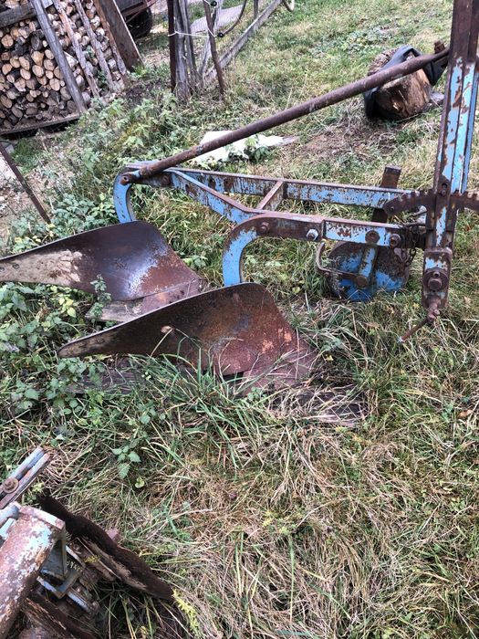 Vând tractor 445 în stare buna de functionare!!