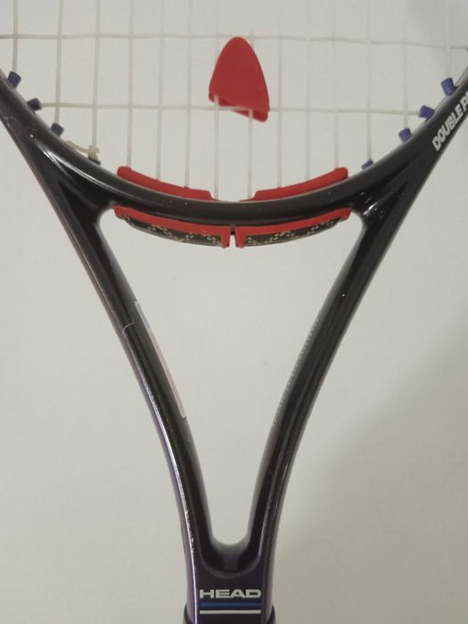 Rachetă tenis Head Dinsaty 660 + antivibrator – stare bună