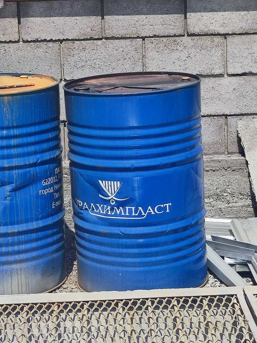 продам бочки 200 литров бу