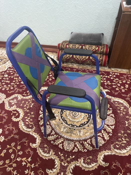 Детский стул для стола высокий