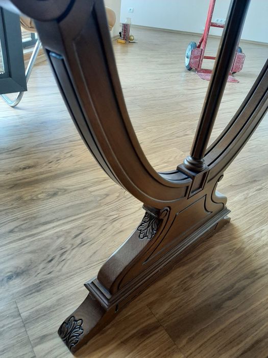 Луксозно офис или домашно оборудване - бюро, скрин, огледало