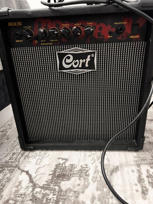 Нов комплект електрическа китара Cort CGPX1 + усилвател MX15