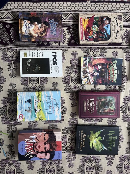 Продаю книги разных жанров