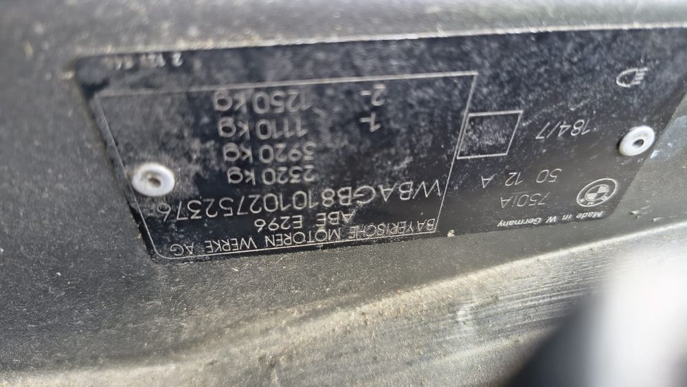 BMW E32  #  750i V12 ISTORIC