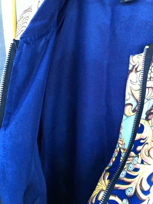 Bluza tip bomber jachet, Atmosphere