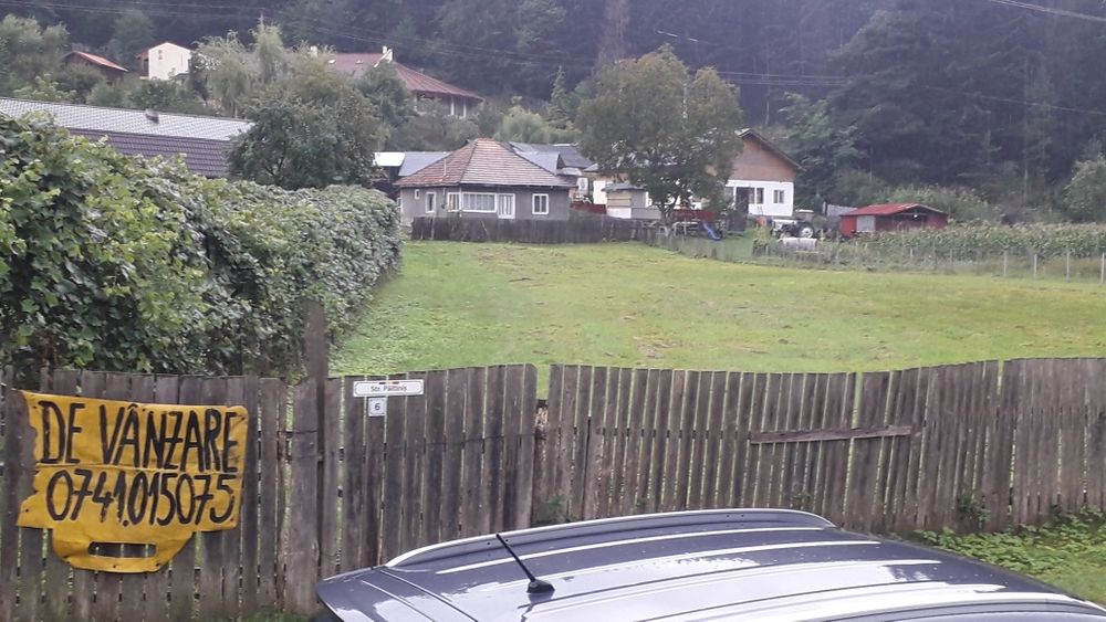 De vânzare  teren Onesti și Slanic Moldova