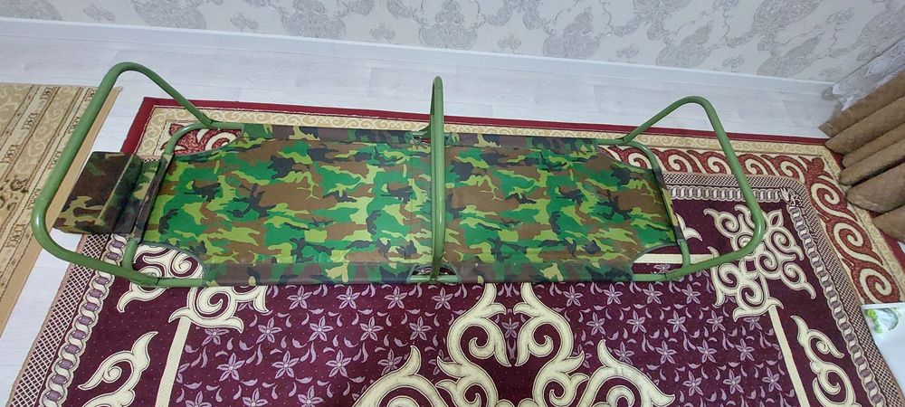 Раскладушка для отдыха для природы