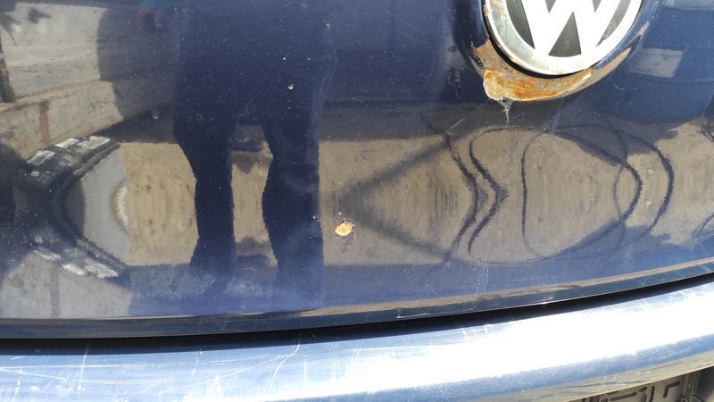 Hayon Haion Portbagaj Dezechipat cu Luneta Geam Sticla VW Golf 5 Hatchback 2004 - 2008 Culoare LA5G