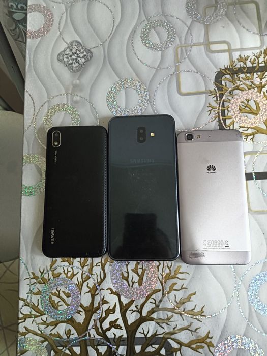 Смартфоны продам.