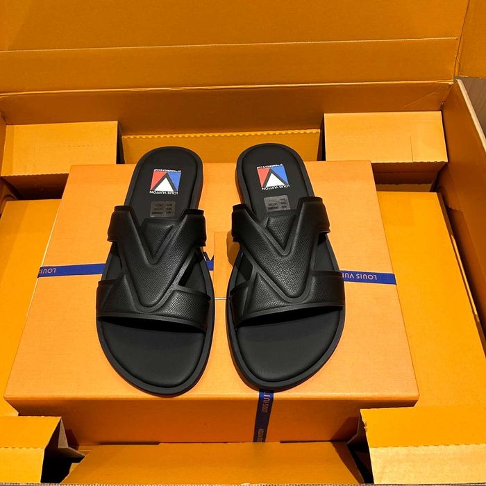Papuci / Slapi Louis Vuitton Premium - mai multe modele