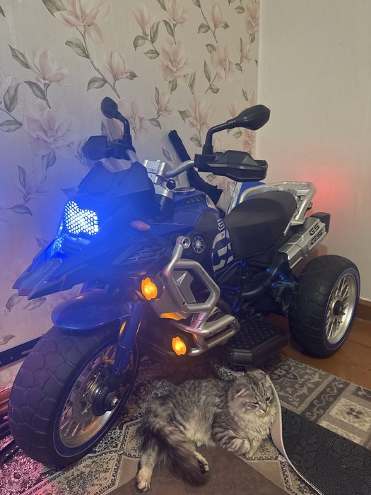 Мотоцикл почти новый