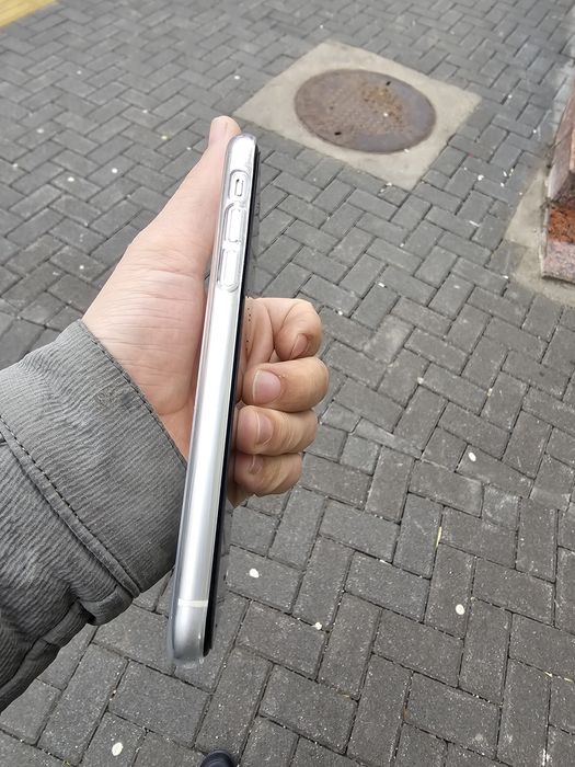 IPhone 11 pro Mac 64gb pachti ideal