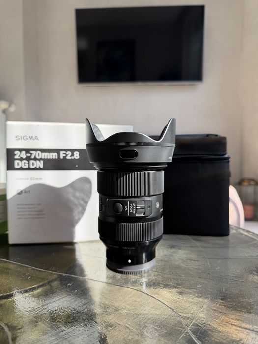 Sigma 24-70mm f/2.8 DG DN Art Sony FE – Перфектно състояние