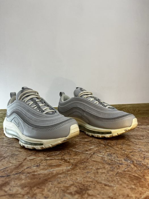 Продам оригинальные Nike Air Max 97