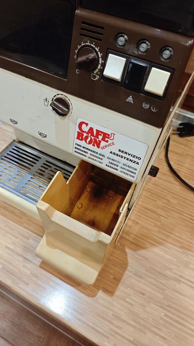 Кафе автомат Saeco