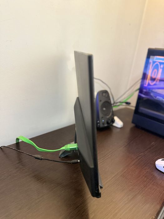 Монитор IPS 22" Artel HDMI FullHD