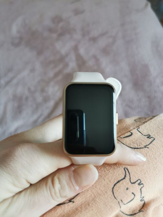 Smartwatch huawei fit Criseni •