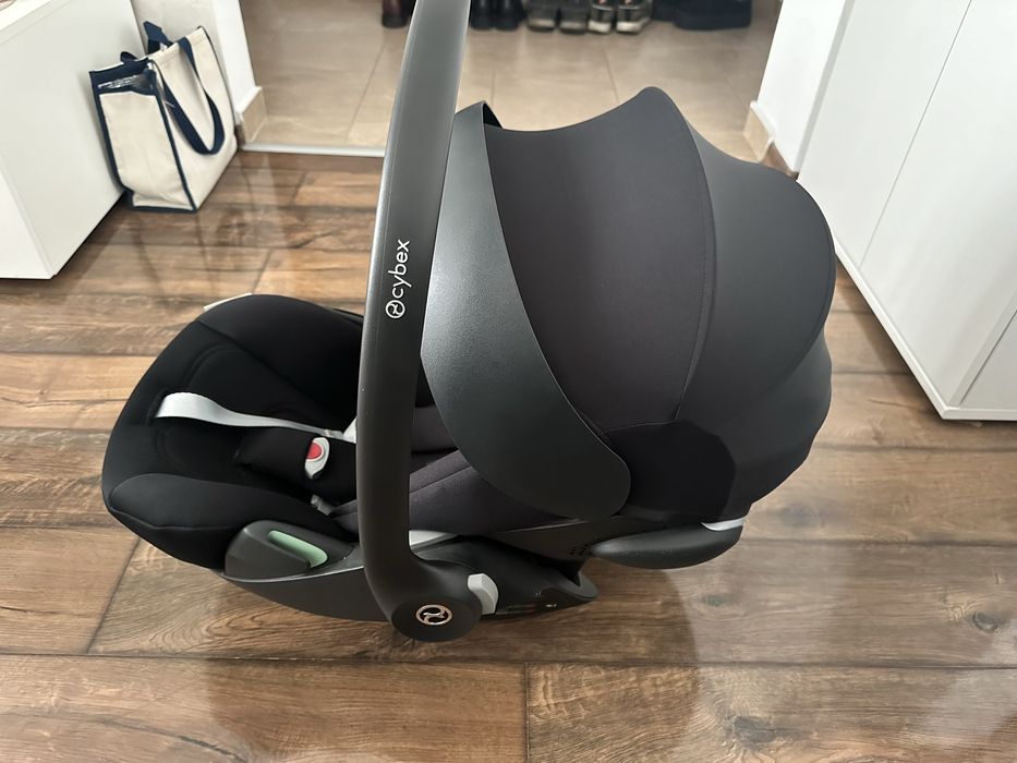 Scoica auto pentru copii Cybex Gold Cloud G i-Size Comfort