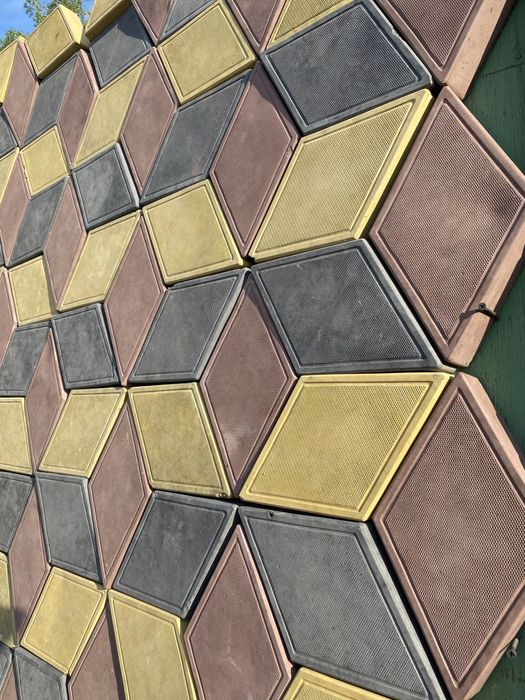 Продам тротуарную плитку, брусчатку, Паребрик!!!