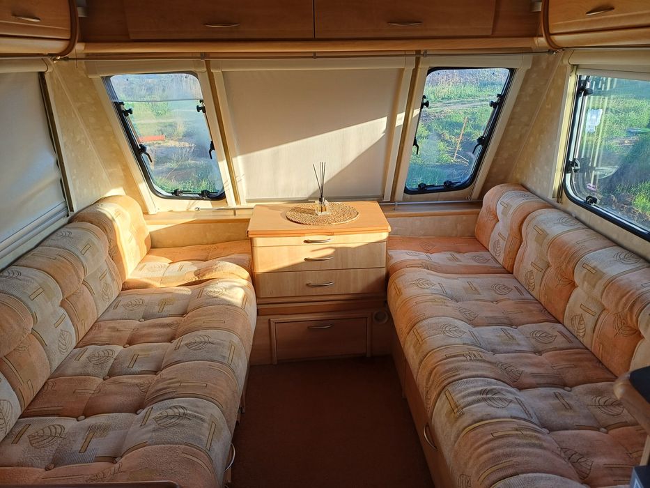 Давам за нощувки оборудвани каравани, първа линия море, собствен плаж