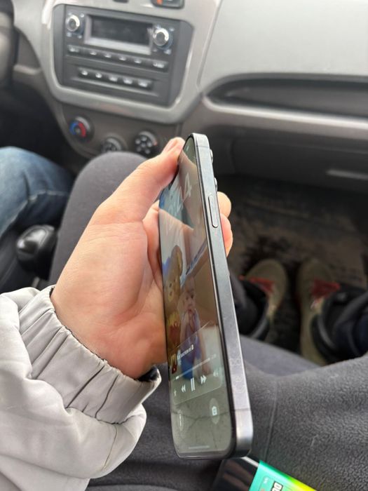 Продам Iphone 15 pro max