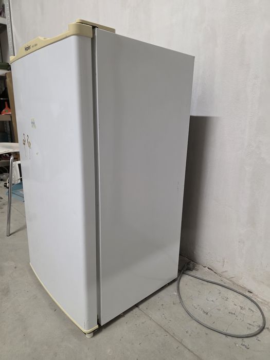 Малък хладилник Haier