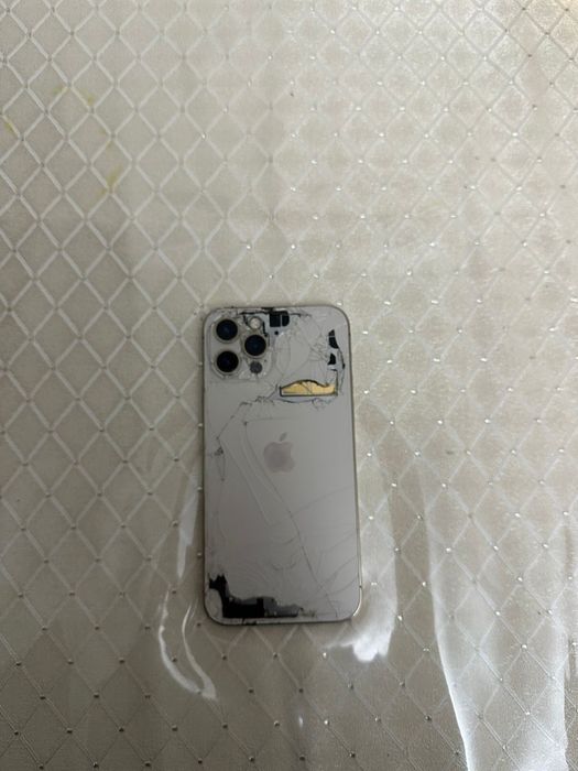 Обменяю Айфон 12 про