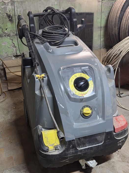 Продам аппарат Karcher