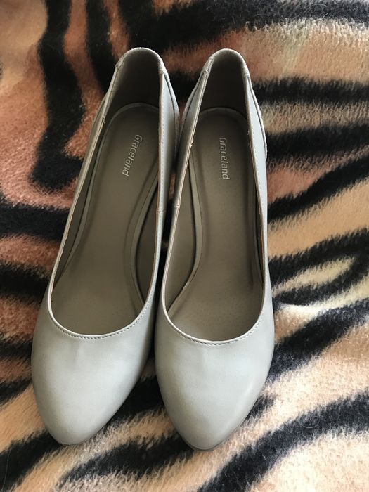 Pantofi cu toc de 7cm din piele