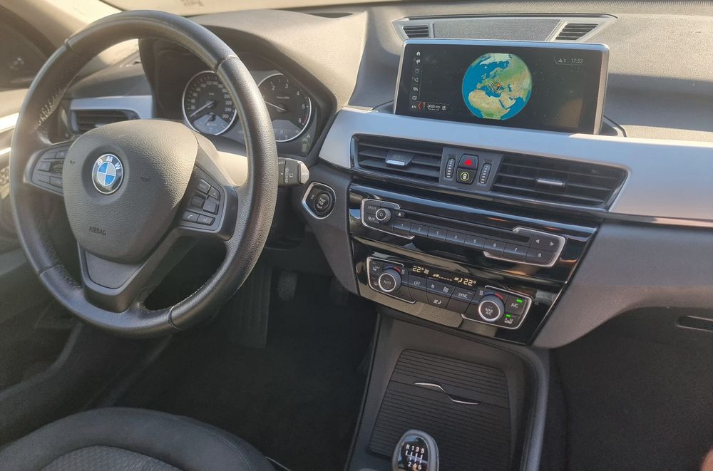 BMW X1 2.0d/190cp Panoramic/H.Kardon/Head Up Display