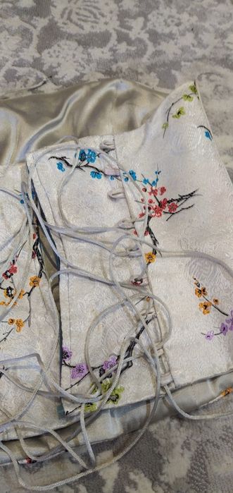 Нарядный костюм тройка женская одежда