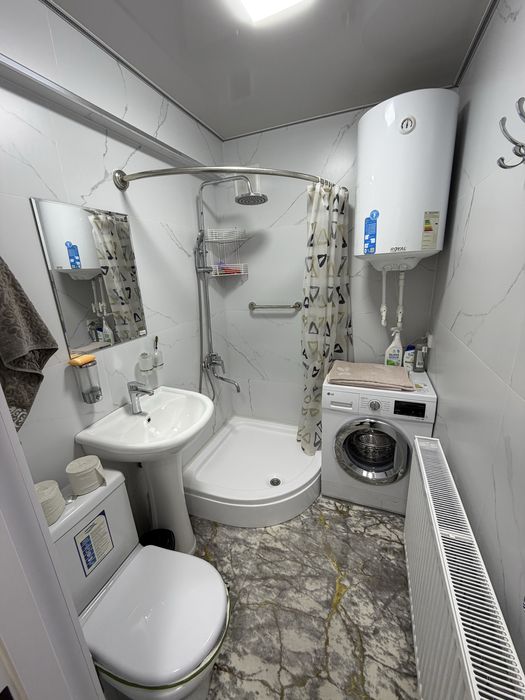 Kvartira arendaga beriladi 1 etaj yevro remont kirib yashash kerak