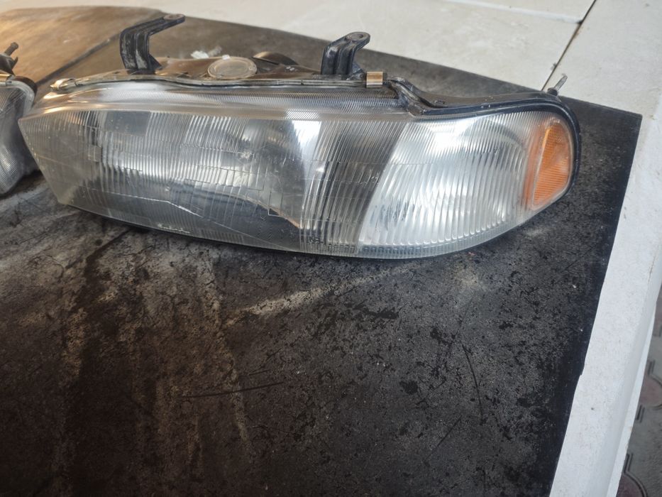 Фары subaru outback/legacy bg5 95-99