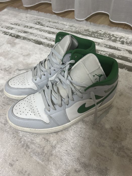Adidasi Air Jordan 1 Mid