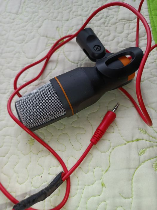 Microfon condensator SF -666