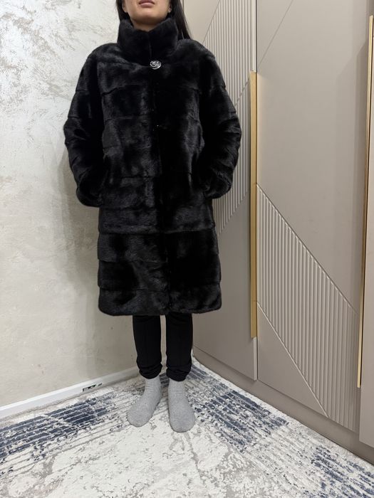 Продам норковую шубу