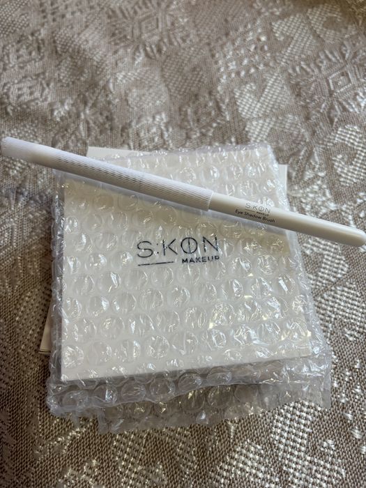 Палитра сенки за очи S:kon + подарък четка