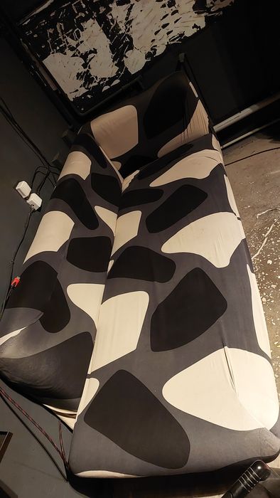 Продам два дивана б/у