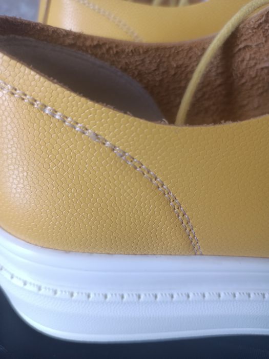 Кроссовки кожаные женские